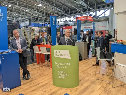 Slowenische Logistiker mit einer Präsentation auf der Messe Transport Logistic in München