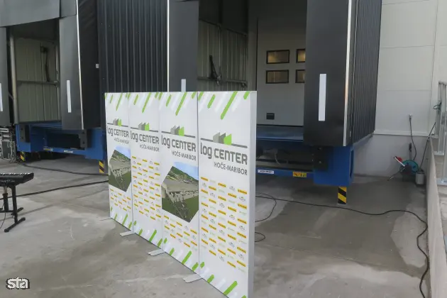 Hoče, Logistični center Hoče-Maribor. Dan odprtih vrat logističnega centra Hoče-Maribor ob predaji prostorov Pošti Slovenije. Foto: Gregor Mlakar/STA