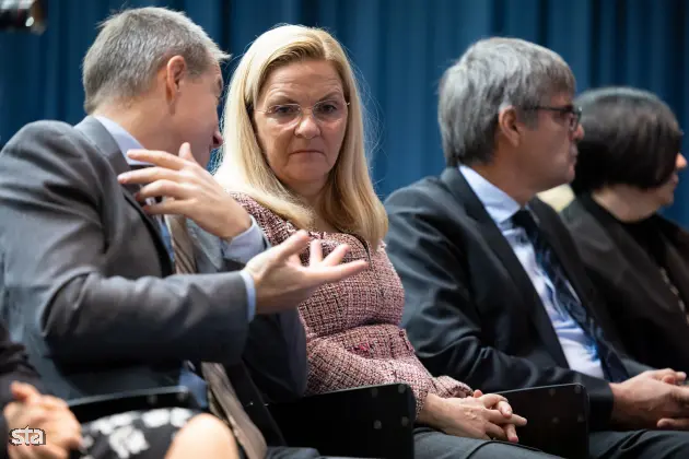 Ljubljana, MIZŠ. Zdravstvena konferenca o novostih v zdravstvenih sistemih za njegovo večjo učinkovitost, ki jo organizirata Slovensko gospodarsko in raziskovalno združenje v Bruslju ter ministrstvo za izobraževanje, znanost in šport. Foto: Katja Kodba/STA