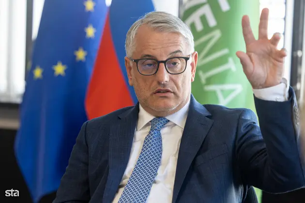 Ljubljana, MGTŠ. Pogovor z ministrom za gospodarstvo, turizem in šport Matjažem Hanom. Minister za gospodarstvo, turizem in šport Matjaž Han. Foto: Katja Kodba/STA