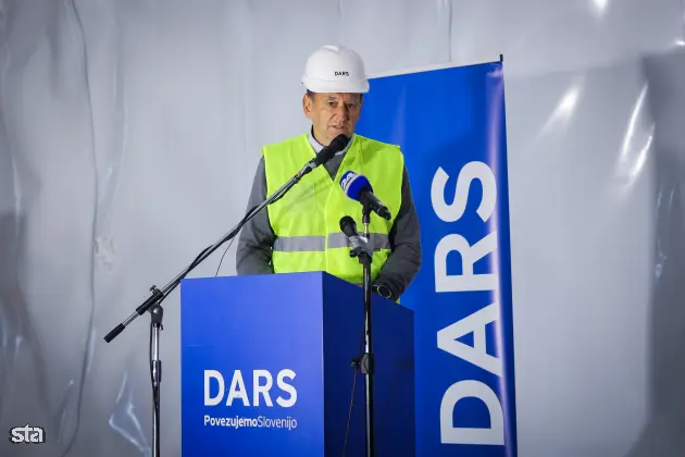 Velenje, predor Konovo. Dogodek ob uradnem preboju predora Konovo. Predsednik družbe Dars Andrej Ribič. Foto: Daniel Novakovič/STA