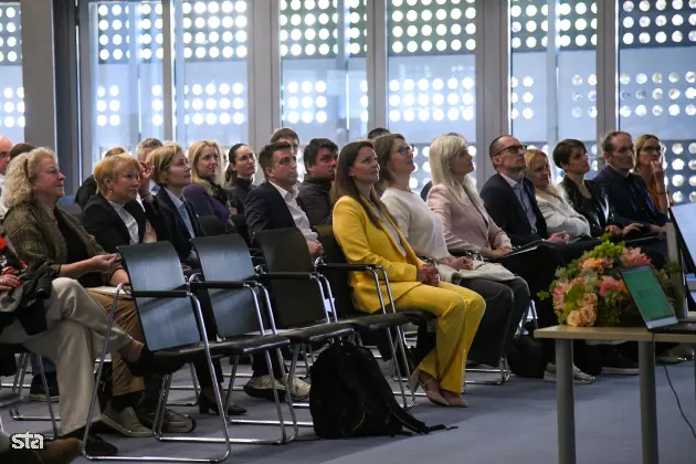 Ljubljana, FDV. Predstavitev publikacije Kakovost življenja v Sloveniji, Poročilo o razvoju 2025, ki so jo pripravili na Uradu RS za makroekonomske analize in razvoj. Foto: Božidar Kolar/STA