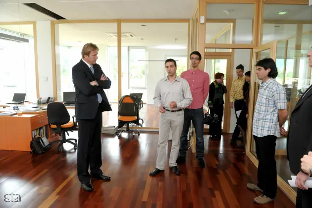 Solkan, Instrumentation Technologies. Novinarska konferenca ob obisku ministra za visoko šolstvo, znanost in tehnologijo Gregorja Golobiča v Centru odličnosti za biosenzoriko, instrumentacijo in procesno kontrolo (CO BIK) v Solkanu, na kateri je vodstvo centra skupaj z ministrom predstavilo delo in načrte. Foto: Matej Leskovšek/STA