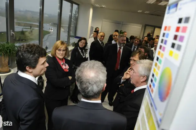 Količevo pri Domžalah, prostori novega Heliosovega avtoreparaturnega centra. Odprtje najsodobnejšega avtoreparaturnega centra in novega centra za kovinske premaze Skupine Helios. Foto: Nebojsa Tejić/STA
