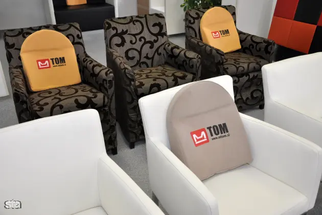 Mokronog, sedež podjetja M Tom. Novinarska konferenca uprave M Toma, na kateri so predstavili novo ustanovljeno podjetje oblazinjenega pohištva M Tom. Proizvodni program novega M Toma. Foto: Rasto Božič/STA