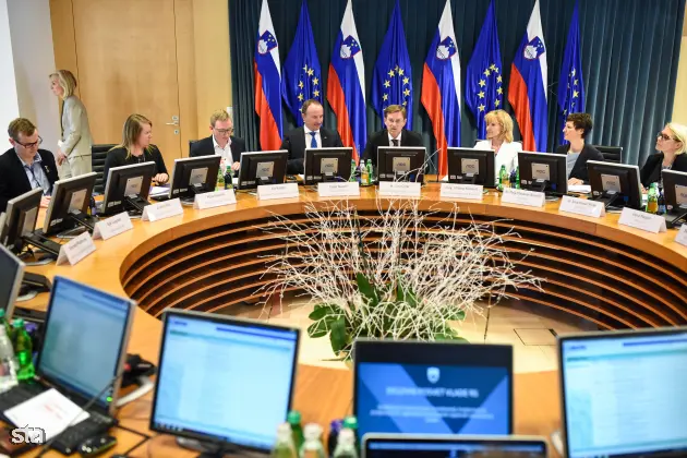 Ljubljana, vlada. Delovni posvet vlade na temo spodbujanja zaposlovanja, inovativnosti, kreativnosti in podjetnosti ter zagotavljanje dostopnih najemnih stanovanj za mlade. Foto: Nebojša Tejić/STA