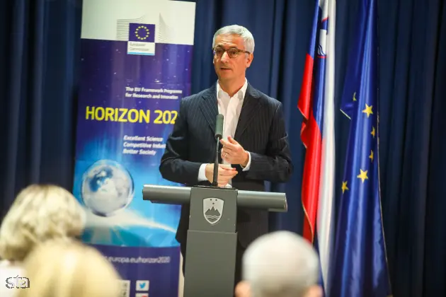 Ljubljana, MIZŠ. Predstavitev glavnih vsebinskih poudarkov Obzorja 2020 v zadnjih dveh letih izvajanja programa. Minister za izobraževanje, znanost in šport Jernej Pikalo. Foto: Anže Malovrh/STA